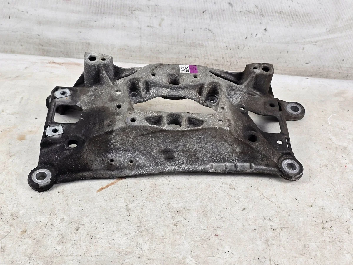 Motorfäste Audi A4 B9 8W0399262AP image 6