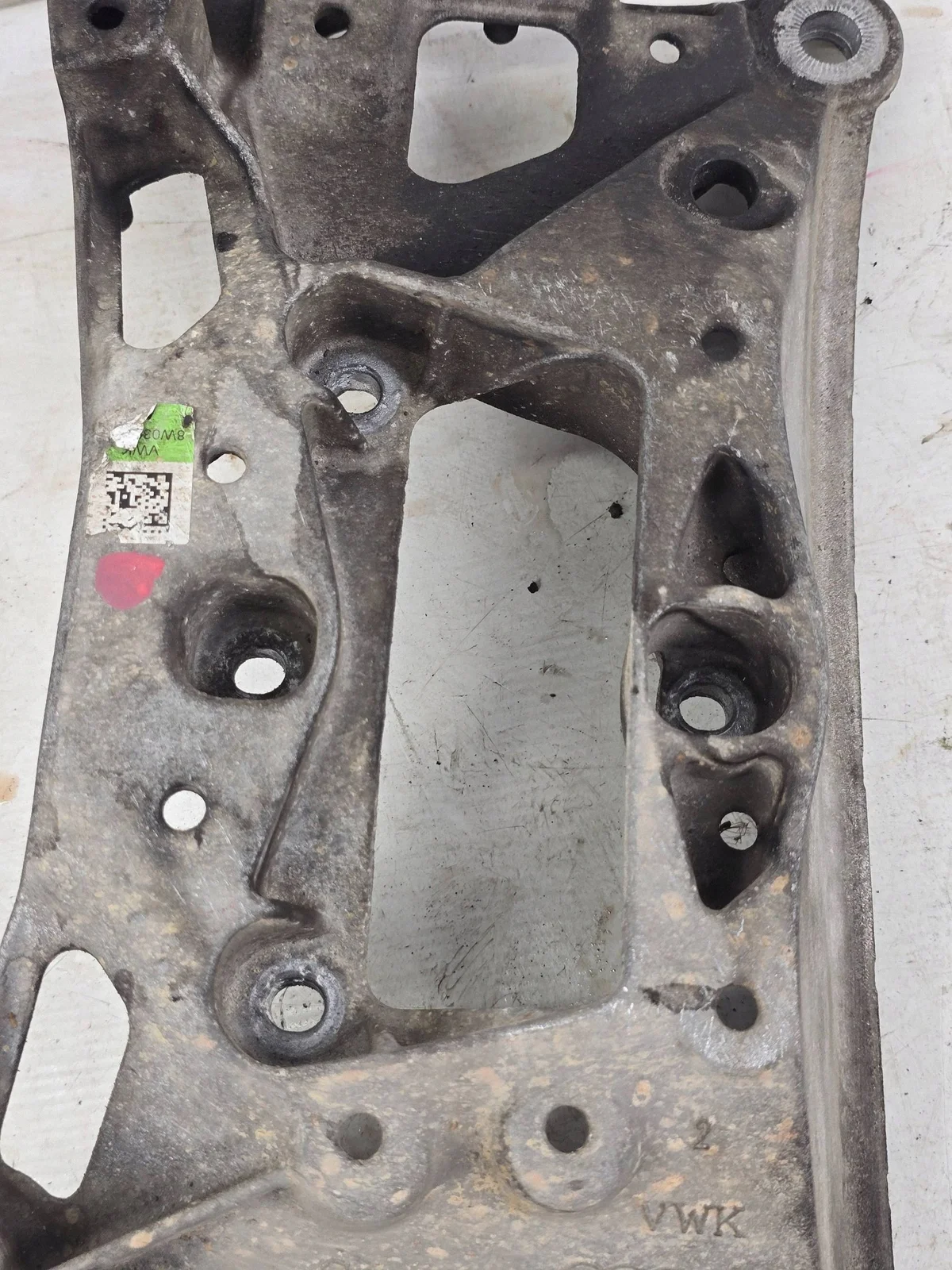 Audi A4 8W B9 Motorsteun 8W0399262AE image 7