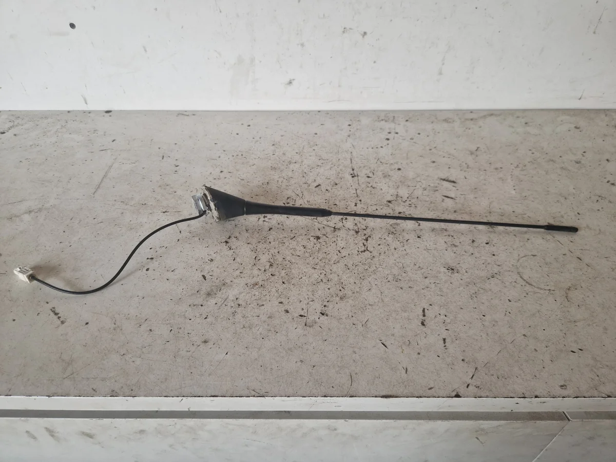 Antena de techo VW Golf V 2.0 TDI