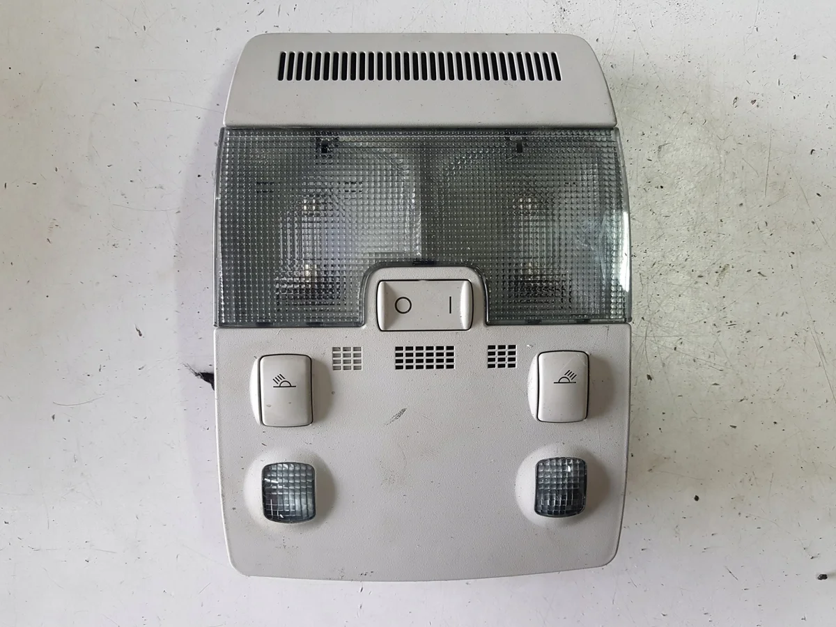 Lampje interieur Audi A4 B7 8E0947135A 2004-2007