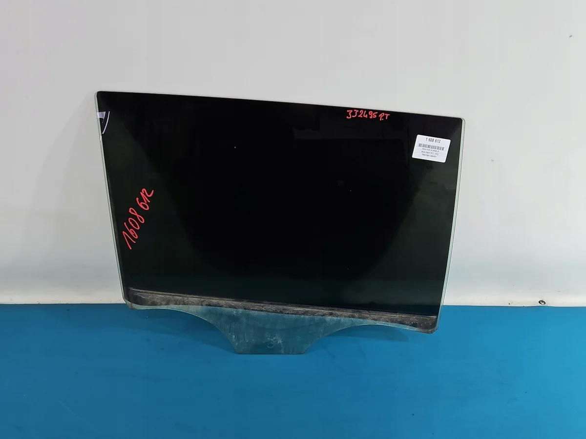 Skoda Rapid Rear Door Window Glass Right