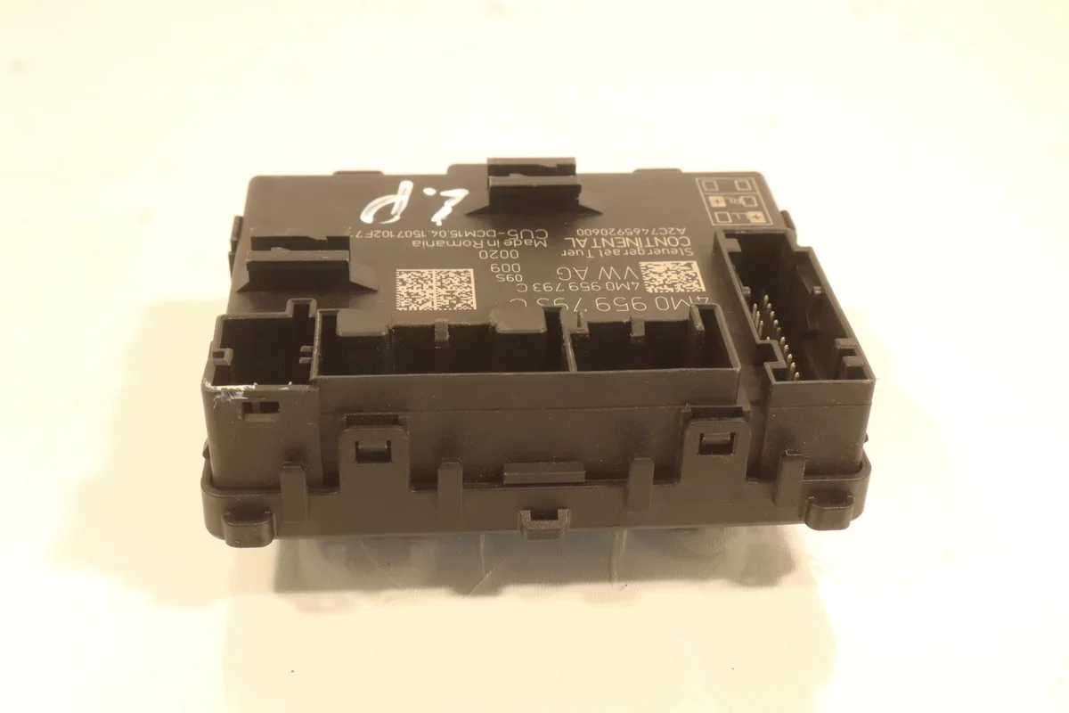 Module de porte Audi Q7 II 4M 4M0959793C image 3
