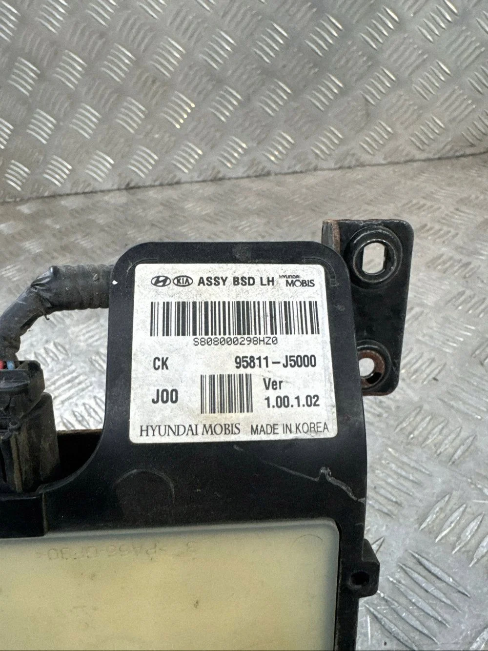 Modul Totwinkelassistent Kia Stinger 95811J5000 image 3