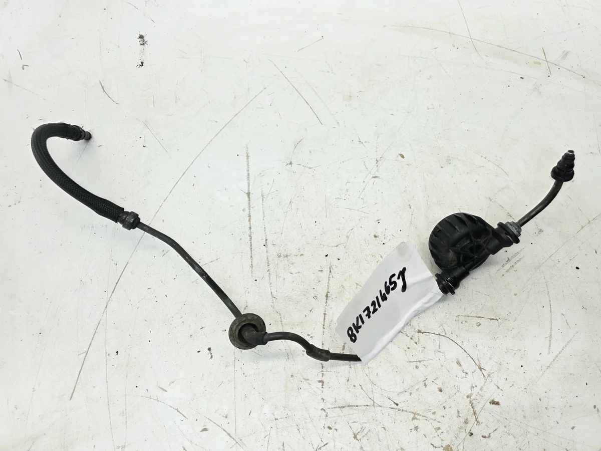 Tuyau d'embrayage Audi A4 A5 8K1721465J