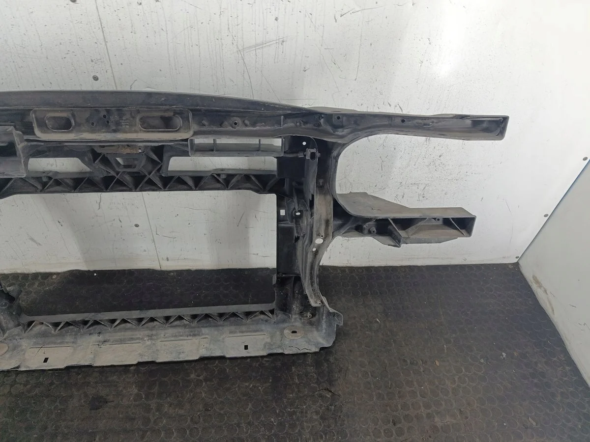 Pannello anteriore VW Caddy III 1T0805588 image 8