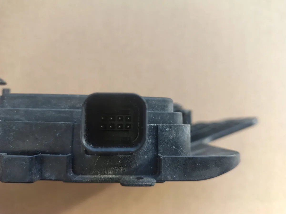 Radarsensor Totwinkelassistent Hyundai Tucson 95810-D7700 image 7