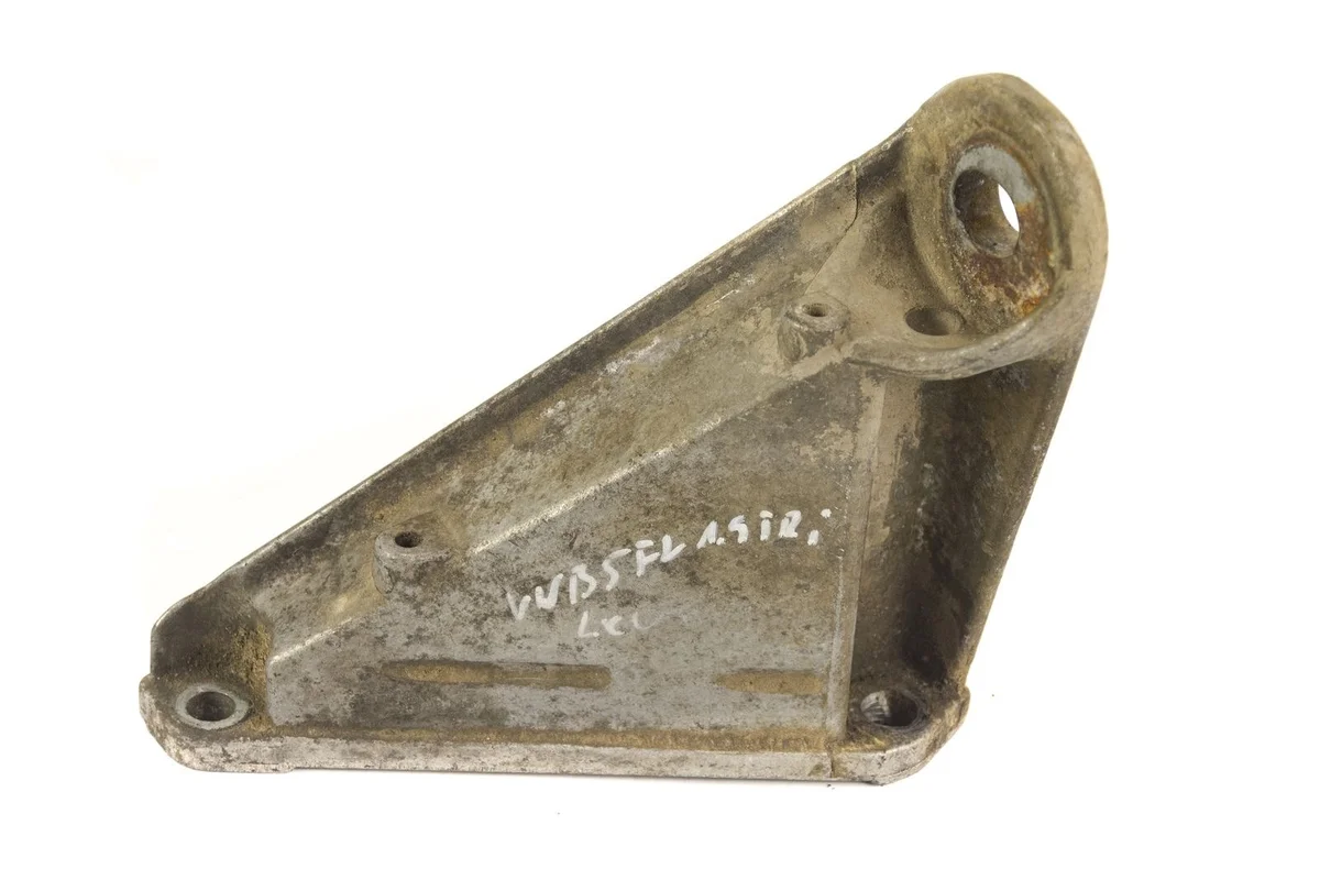 Supporto cambio VW Passat B5 FL 1.9 TDI 8D0399113AS