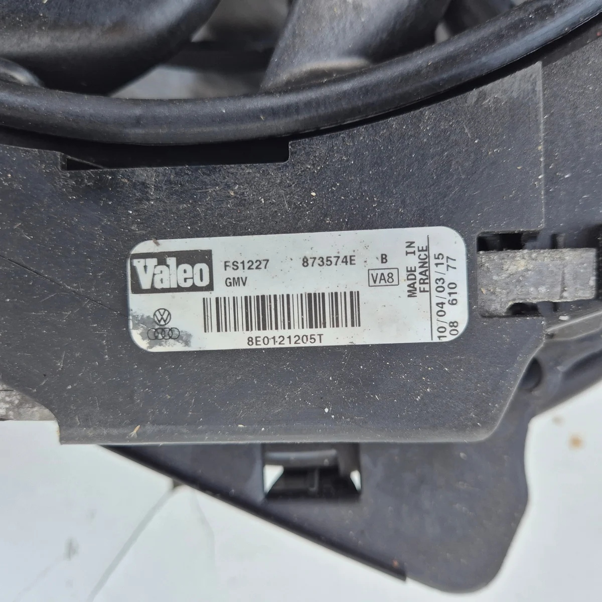 Audi A4 B6 Kühlerlüftermodul 8E1121205T image 3