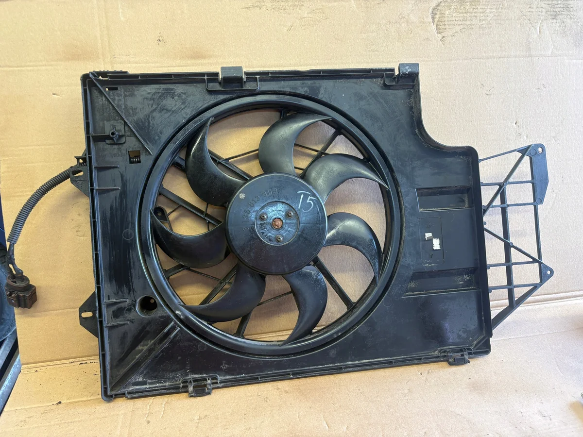 Radiateurventilator Volkswagen T5 7H0121207 image 3