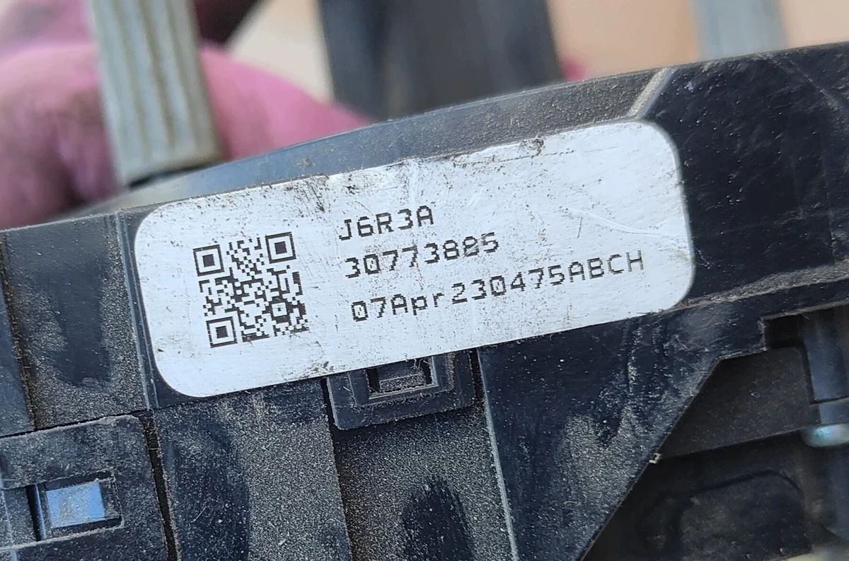 Airbag-nauha Volvo V70 S80 XC70 307738853127536331264357 thumbnail 6