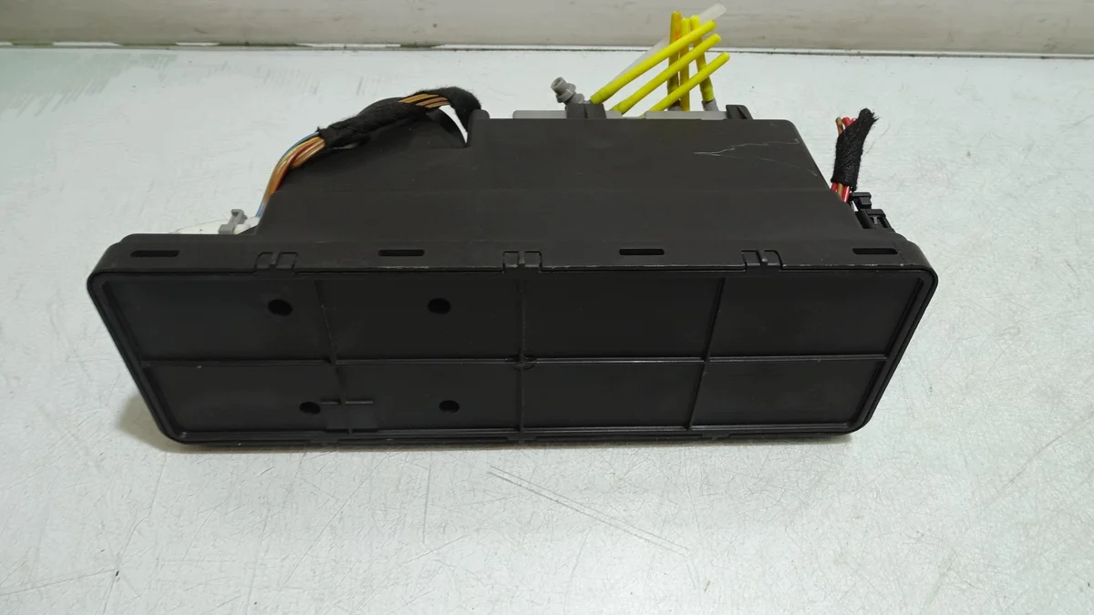 Pompe verrouillage central Mercedes-Benz W210 2088000348