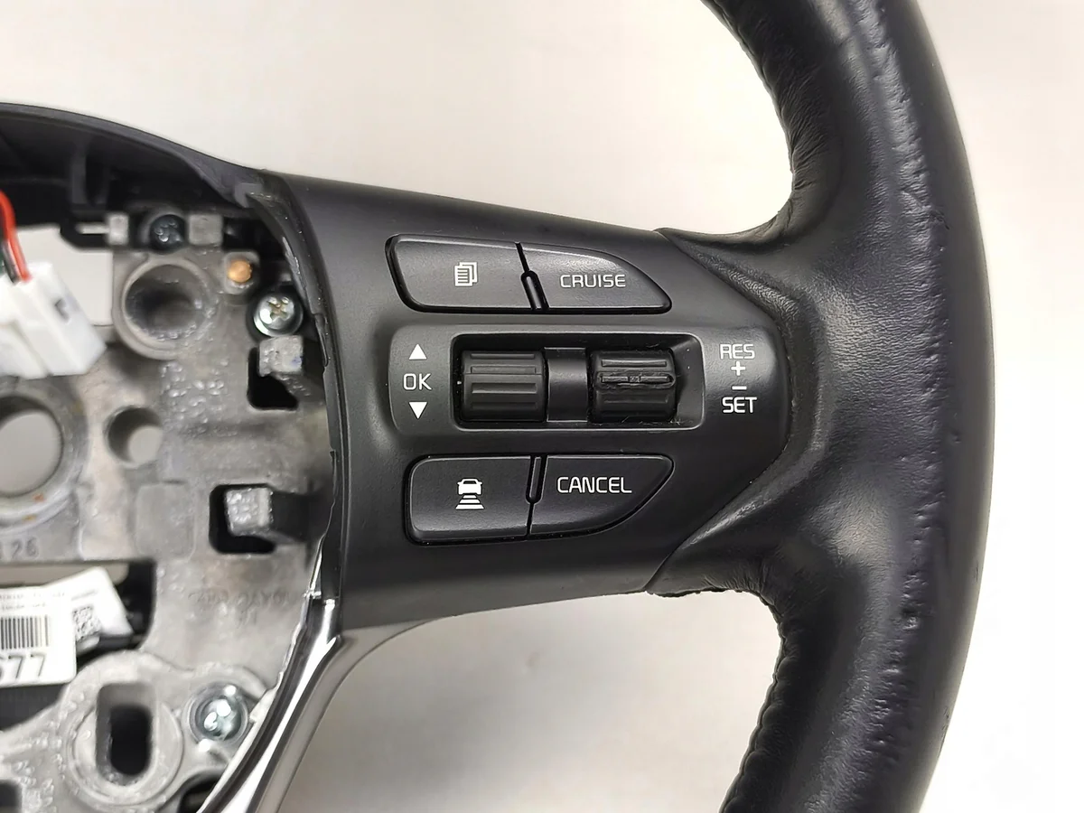 Kia Sorento Lenkrad Leder 56100C5670 image 3