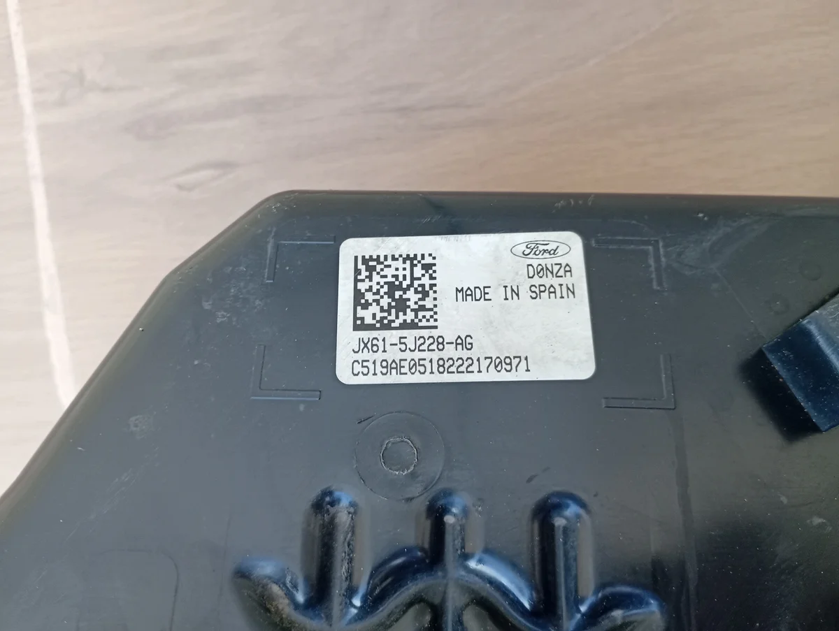 AdBlue Tank Ford Focus MK4 18-25 JX61-5J228-AG image 3