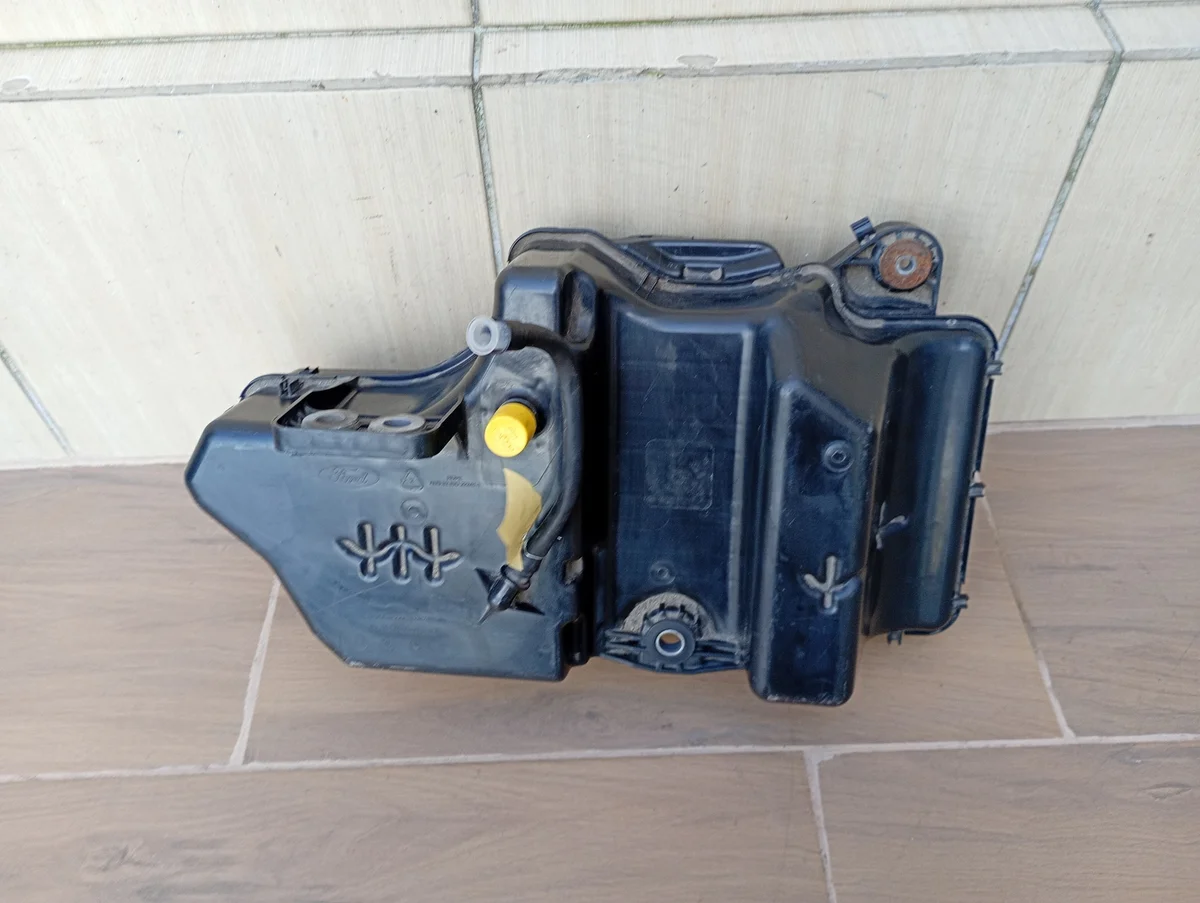 AdBlue Tank Ford Focus MK4 18-25 JX61-5J228-AG image 4