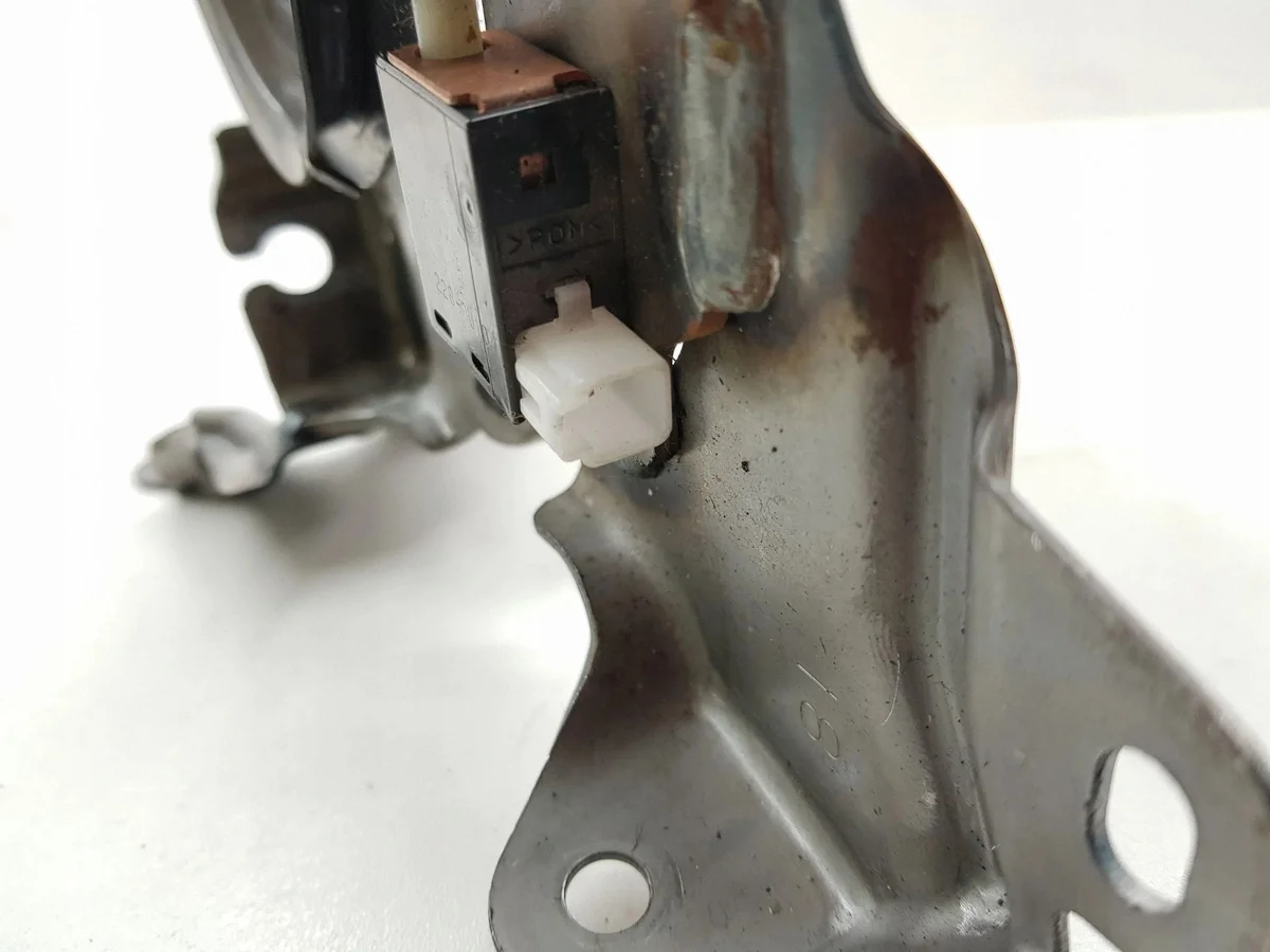 Handbrake Lever Lexus CT 200H AMD158596 thumbnail 4
