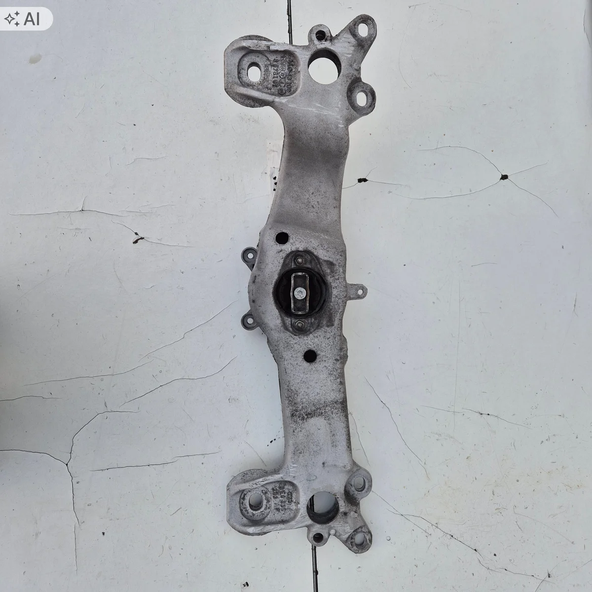 Vaihteiston tukirauta Audi A4 B6 8E0399263AF