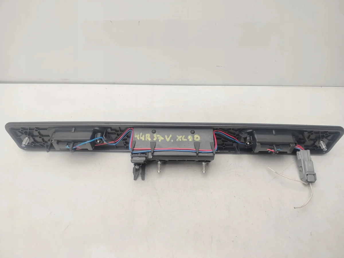 Volvo XC70 II V70 III Zierleiste Klappe Kombi 30699743 image 8