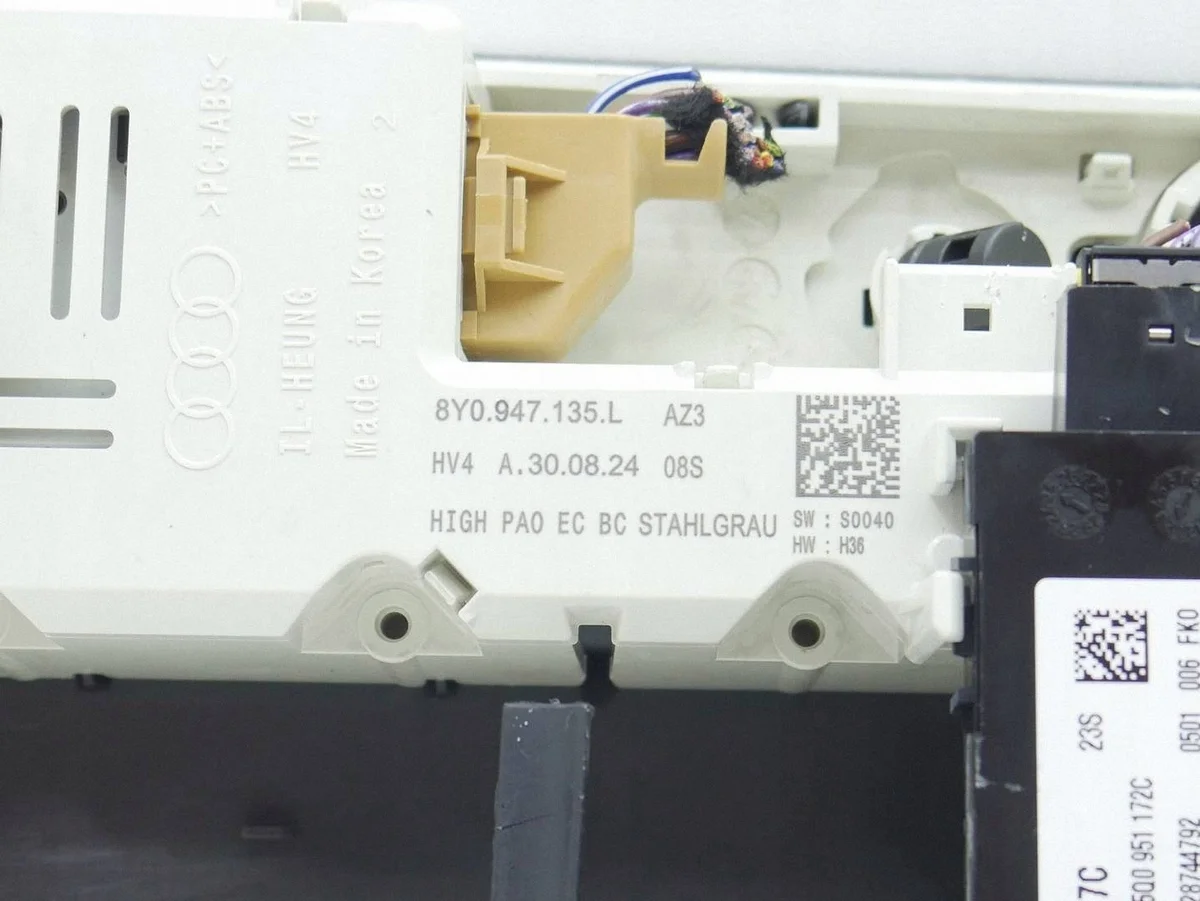 Sisävalaisin Audi A3 8Y WAH48322 image 9