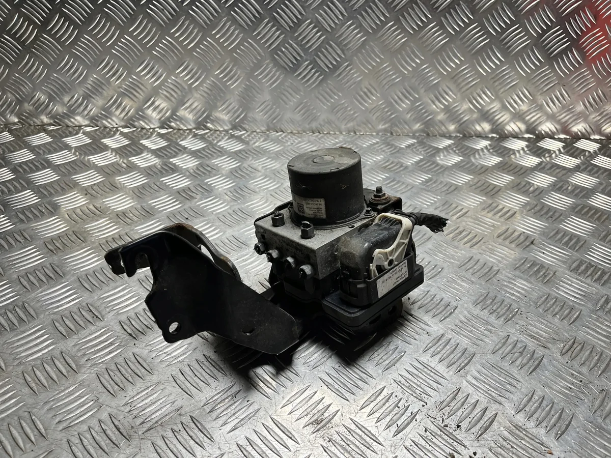 Centralita ABS Opel Crossland X 1.2 THP 9826051380