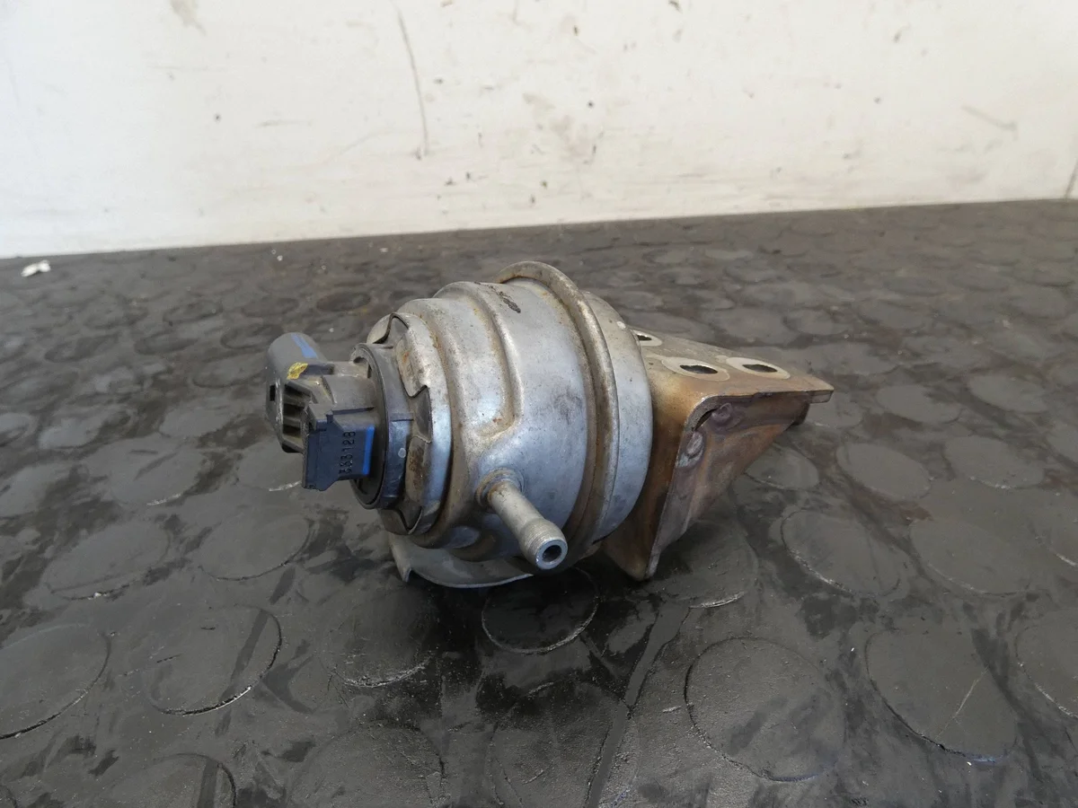 Atuador Turbina VW Golf Passat Caddy Audi A3 Leon 1.6 2.0 TDI 813860