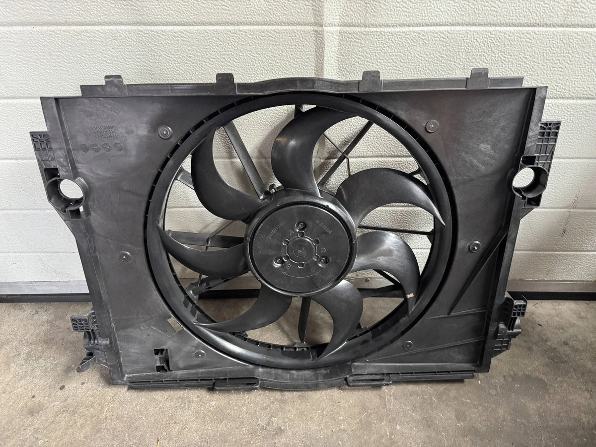 Radiator Fan Mercedes GLC X254 W254 A5209061800