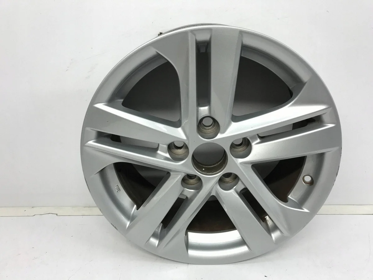 Vanne Toyota Auris 7.0" x 16" 5x114.3 ET 40 84186