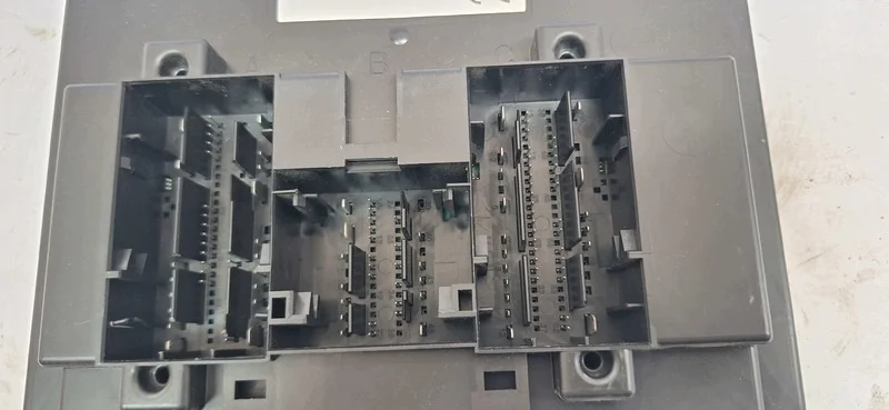 Module confort 6C0937087D Skoda Rapid image 6