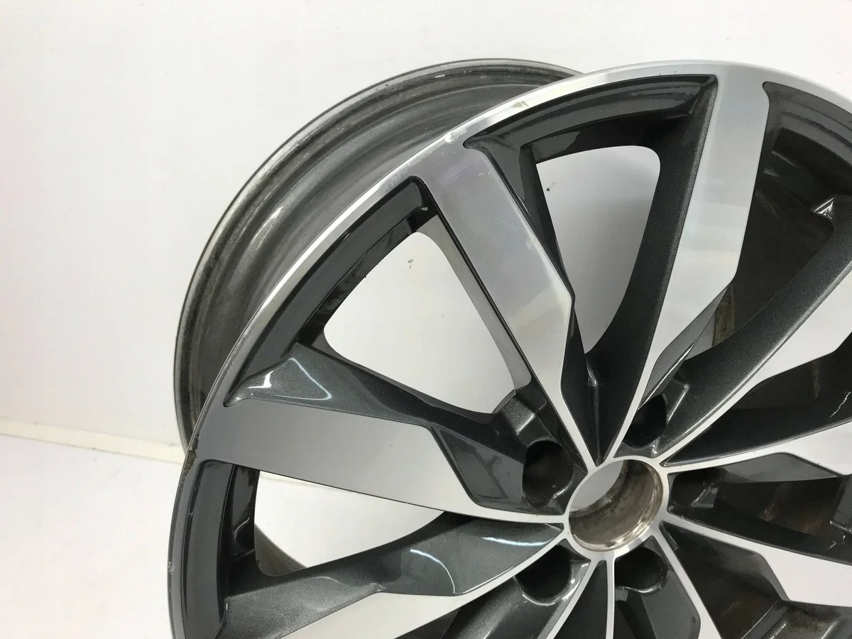 Audi A4 B9 Wheel Rim 8W0601025FJ image 3