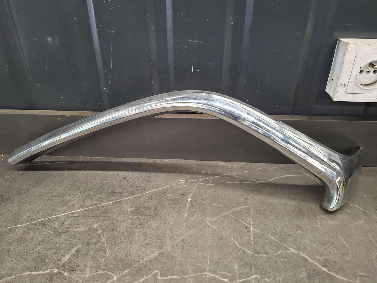Sierlijst grille chroom rechts Mazda 3 III BANE-507J1