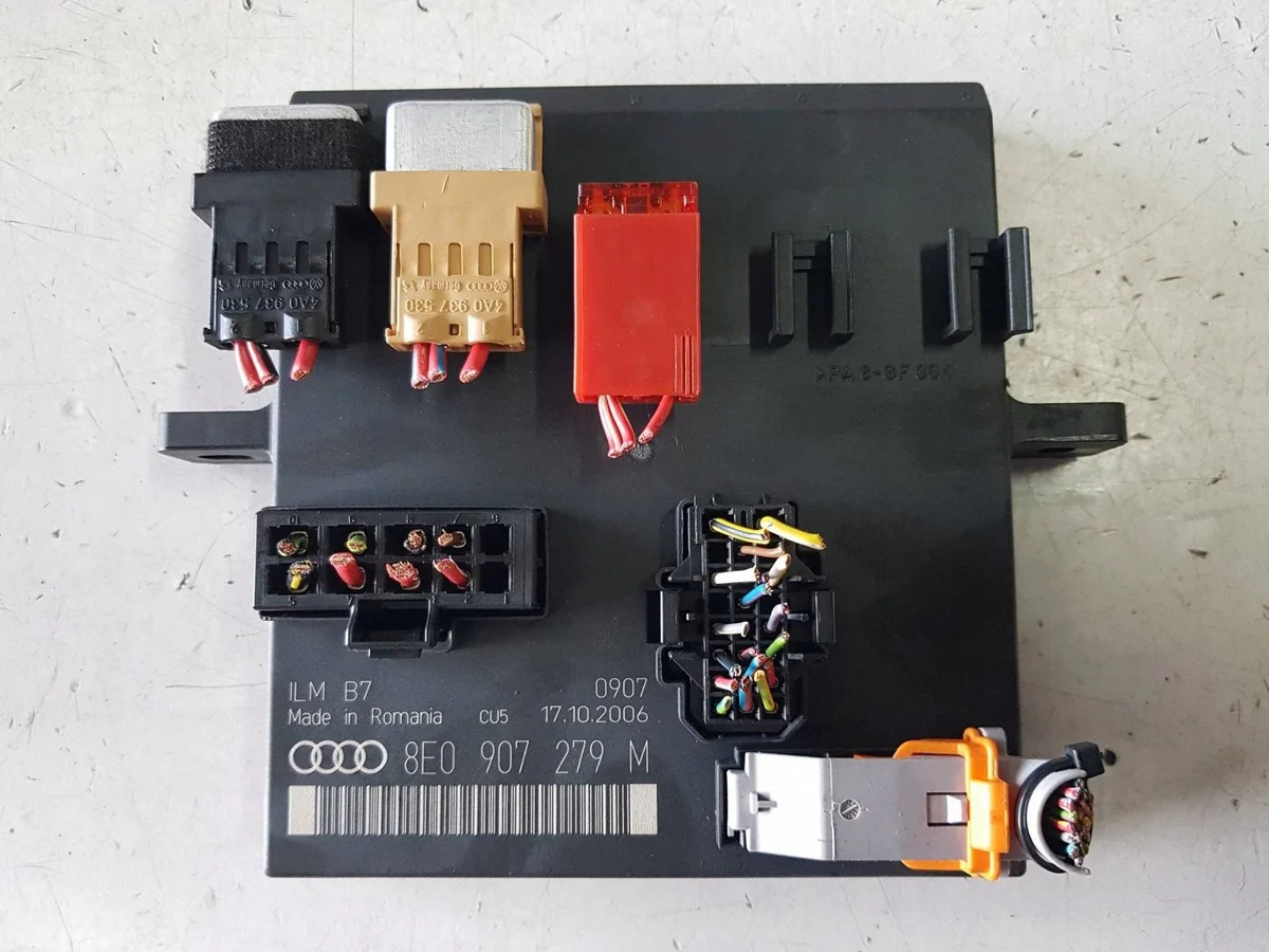 Audi A4 B7 Module Verlichting 8E0907279M