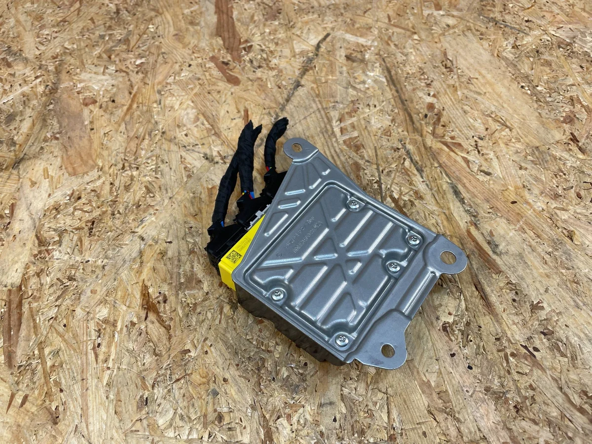 Airbag Control Module Dacia Spring 285551431R image 6