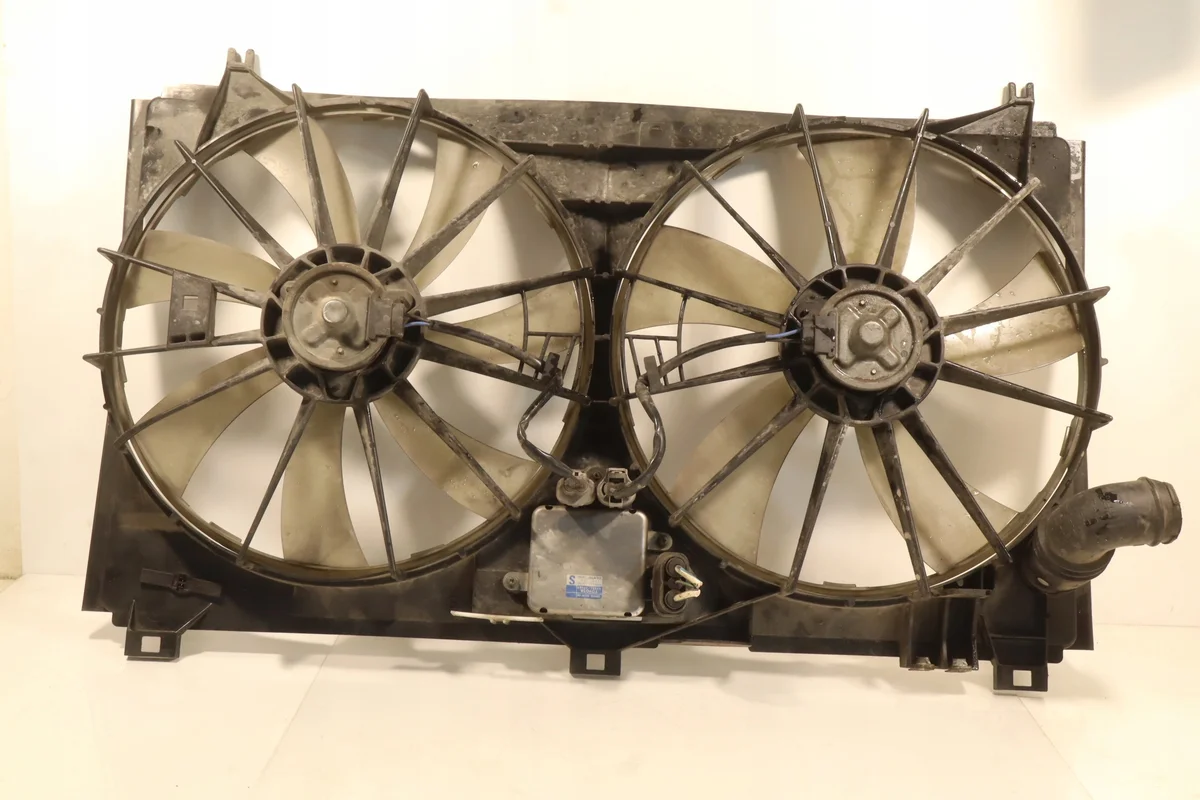 Lexus GS Fan 4227500592