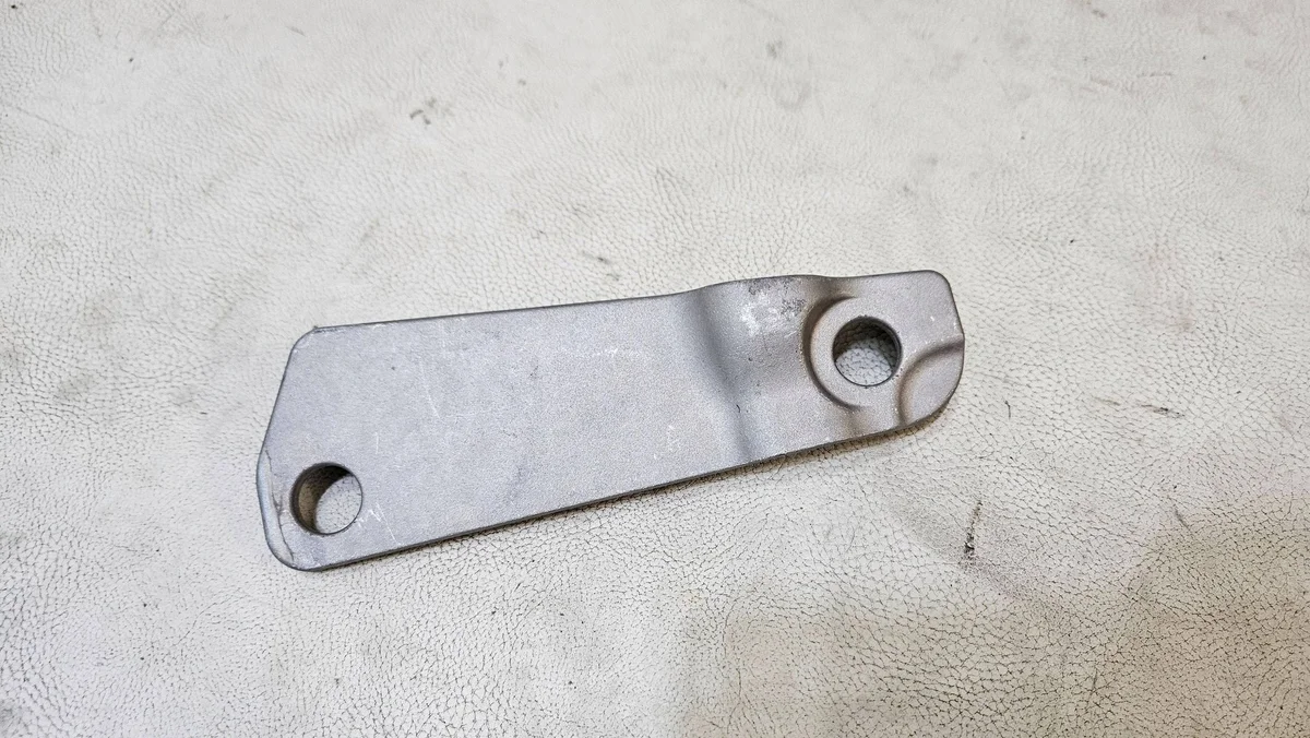 Support radiateur Mercedes GLE Coupe A1676271100 image 3