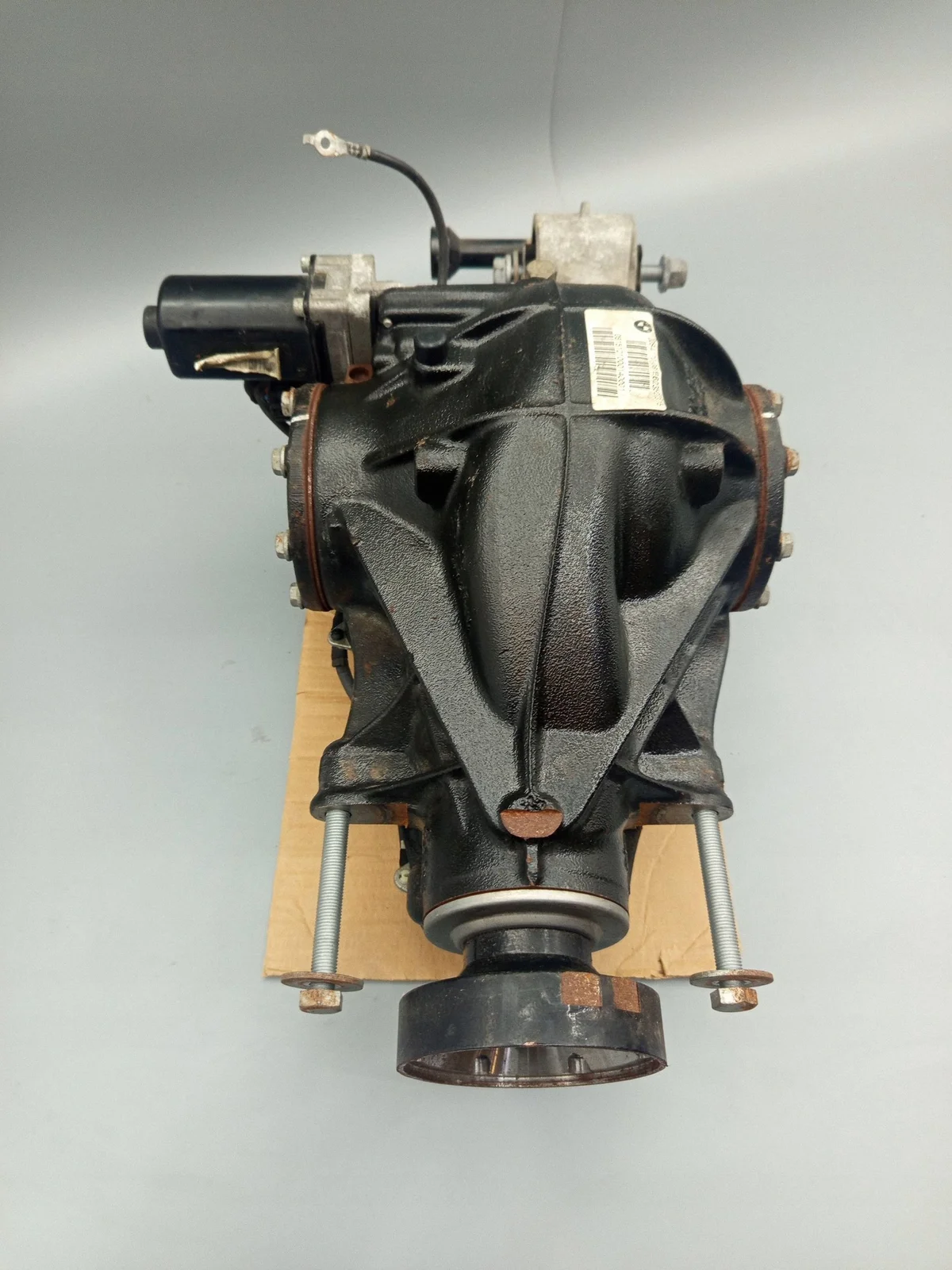 Différentiel arrière BMW M6 F06 F12 F13 M5 F10 OEM 2284170 image 3