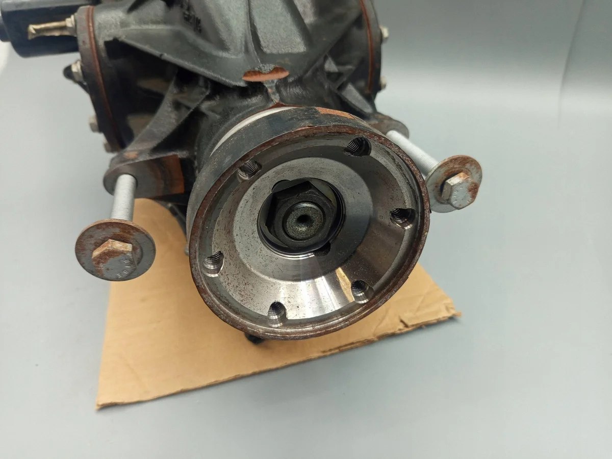 Différentiel arrière BMW M6 F06 F12 F13 M5 F10 OEM 2284170 image 9