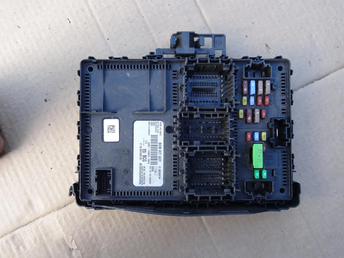 Boîtier BCM Ford Focus MK4 JX6T-15604-BCG