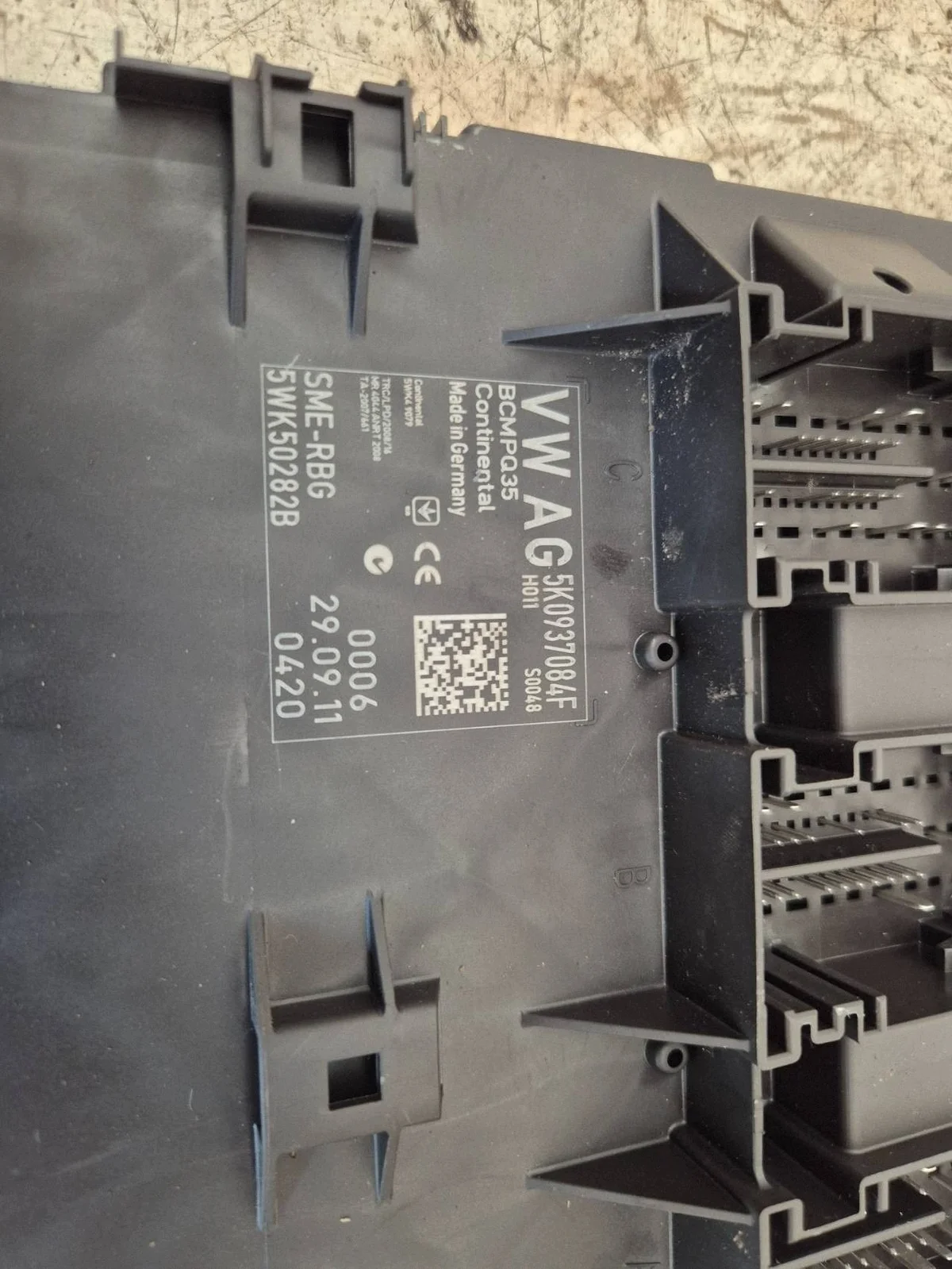 Volkswagen Sharan II Module 5K0937084F image 3