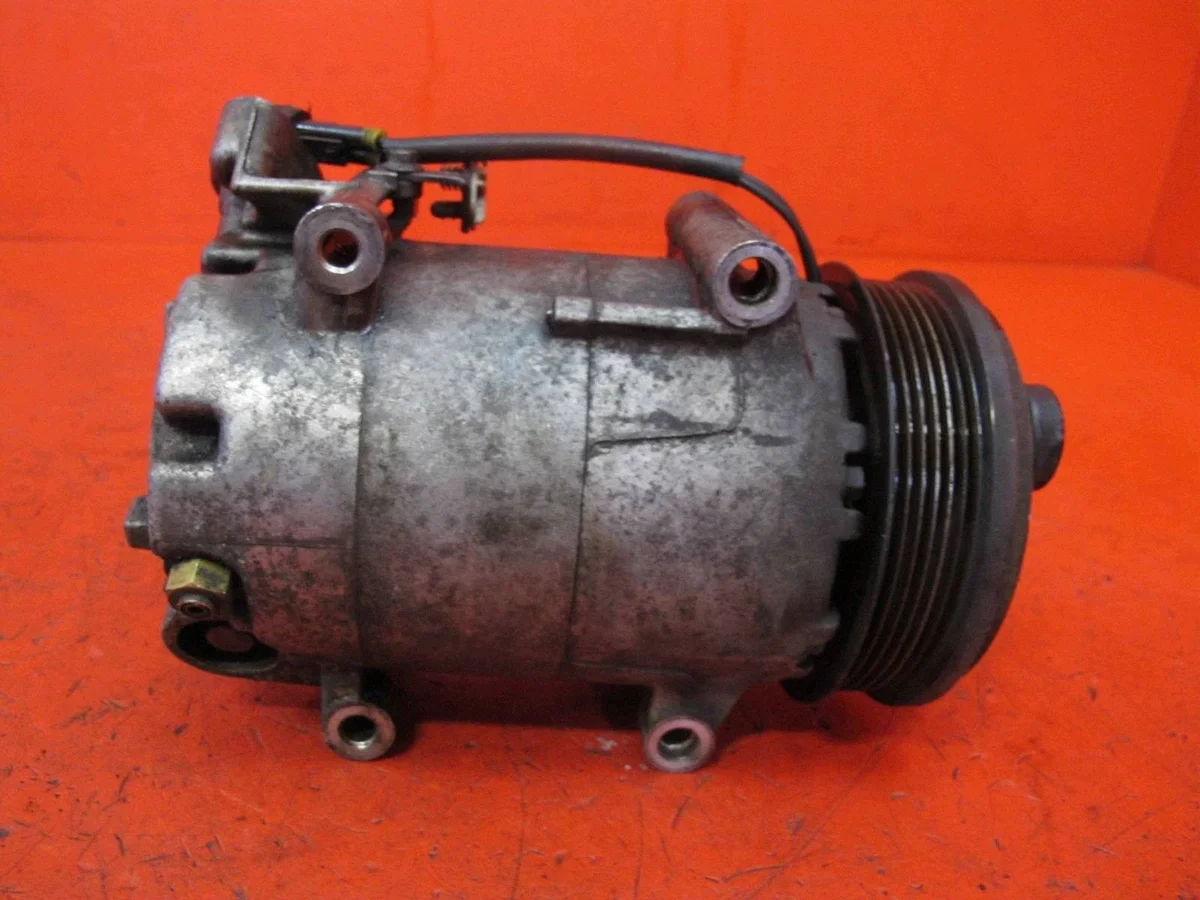 Ford Focus II 1.6 TDCI Compresseur clim thumbnail 4