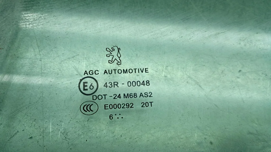 Vetro porta posteriore sinistra Peugeot 307 SW Kombi