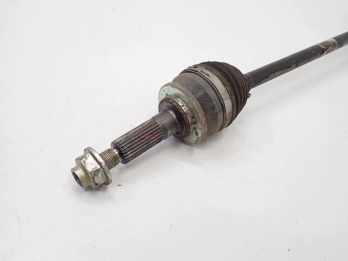 Suzuki S-Cross Demi-arbre de transmission droit arrière 44105-76S00