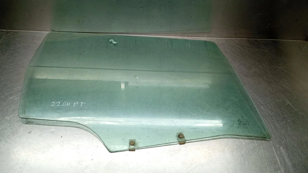 Fönsterglas höger bak Peugeot 307 SW Kombi