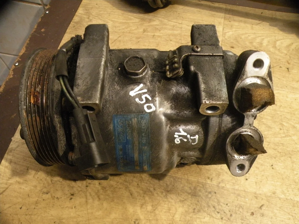 Airconditioning compressor Volvo V50 3M5H19D629 thumbnail 1
