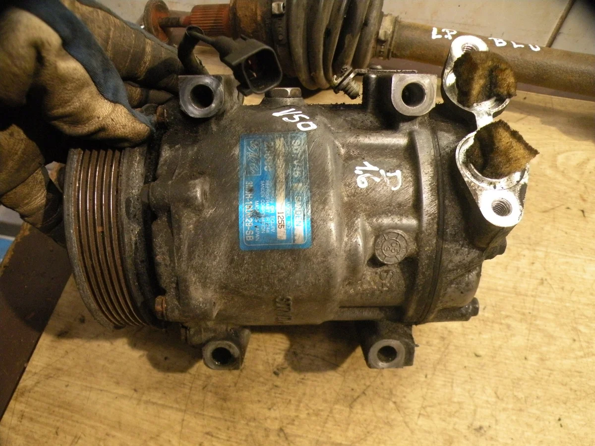 Airconditioning compressor Volvo V50 3M5H19D629 thumbnail 3