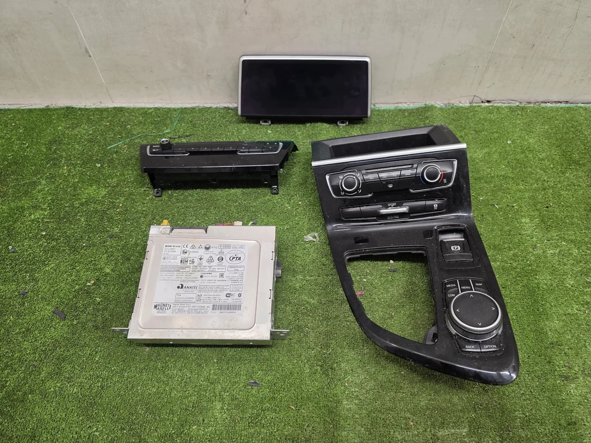 Radio Navigation BMW 2 F45 F46 8718206
