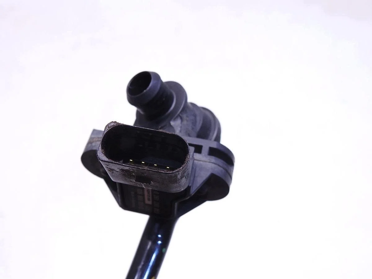 Leitung Unterdruck Sensor Audi A4 B8 2.0 TDI 0261230053 image 3