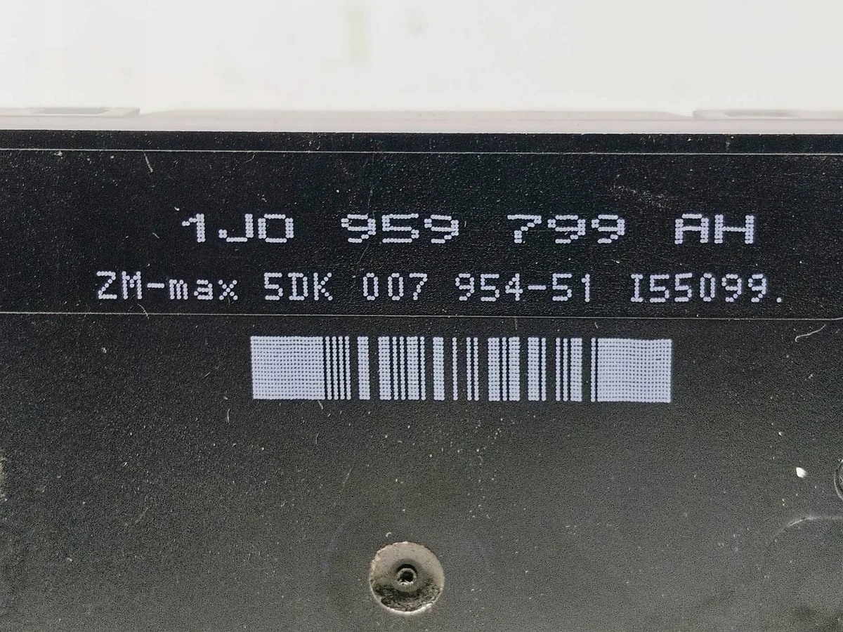 SKODA Octavia I Module Confort 1J0959799AH image 4