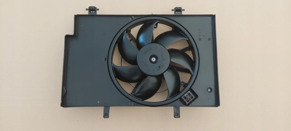 Fan Ford Fiesta Mk7 B-Max 8V51-8C607-CL