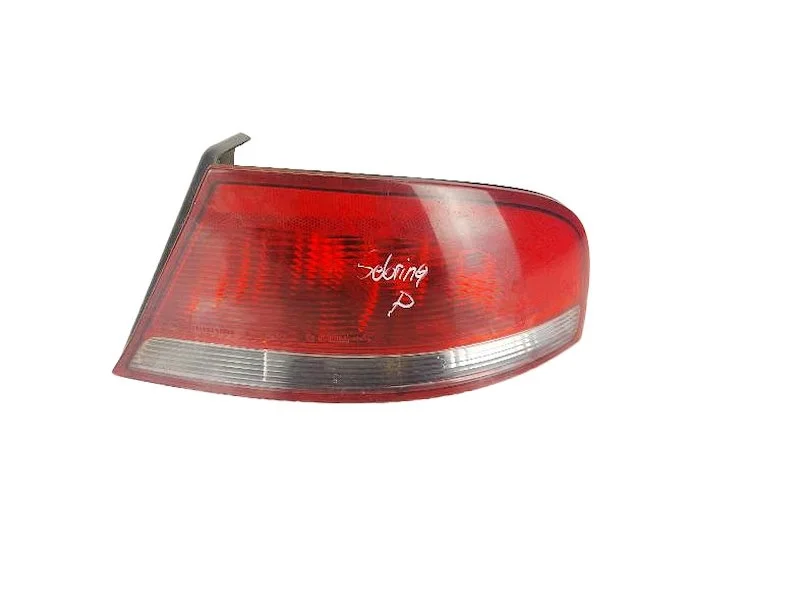 Feu Arrière Droit Chrysler Sebring II Sedan 04805352AA