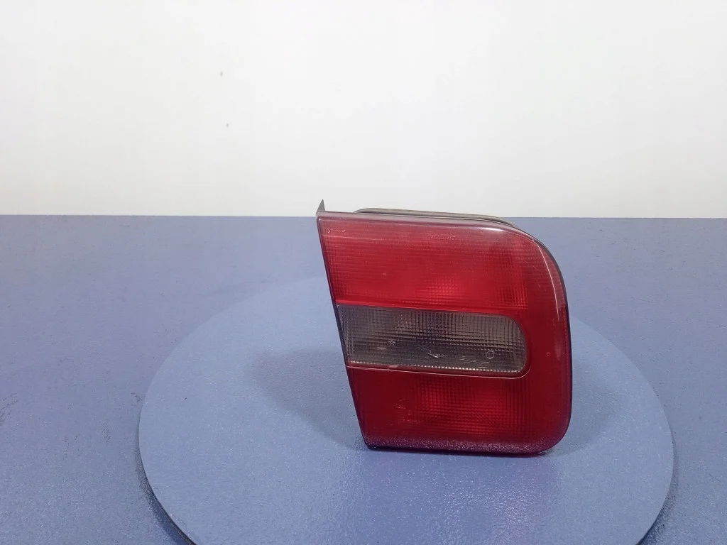Volvo S70 Rückleuchte links 9157008
