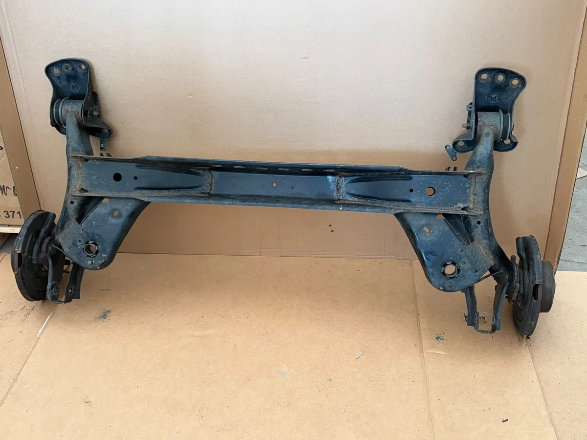 Rear Suspension Beam Audi Q2 81A VW T-Roc 5Q0501049BJ